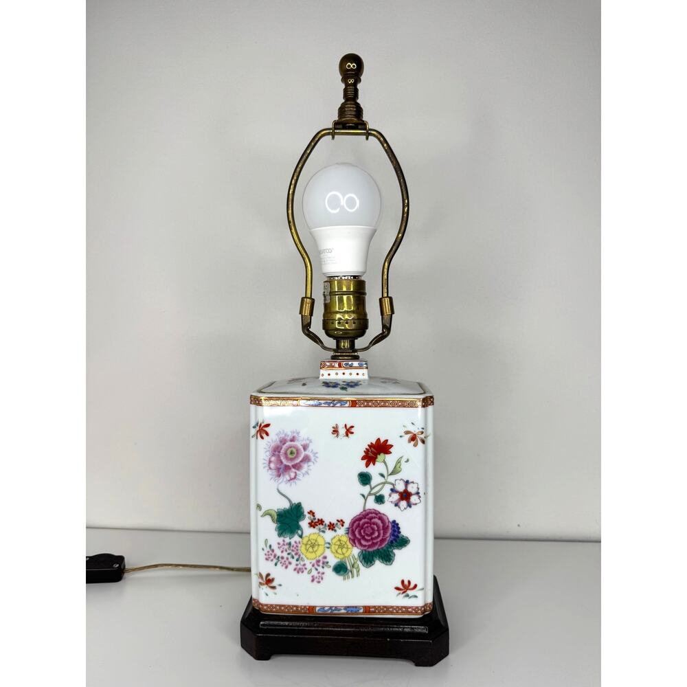 Vintage Floral Porcelain Table Lamp Asian Style Chinoiserie Brass Wood Base